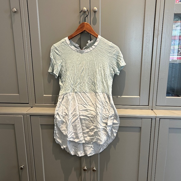Aritzia Wilfred T shirt with silk - Picture 1 of 1